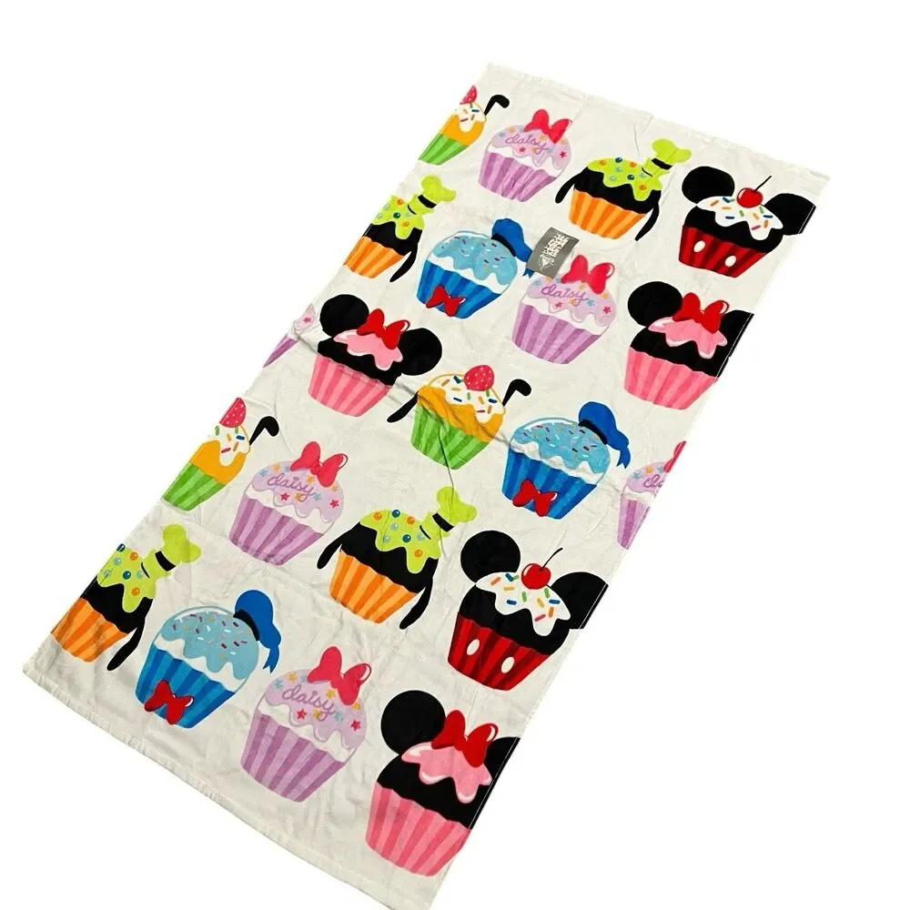 Disney Cupcake Beach Towel‎ 29x59 Minnie Daisy Mickey and Friends Beach Parks